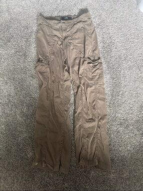Brown Hollister low rise baggy cargos